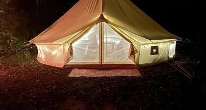 Ideal Bell Tent for a Glamping Experience on a Farm with all the Amenities in Niles, MI