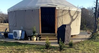 Luxurious Lakefront Yurt Rental for a Romantic Getaway near Grapevine, Texas