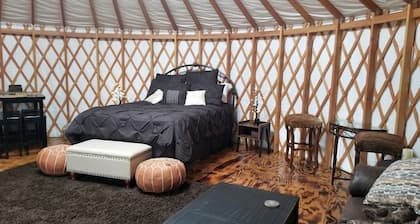 Luxurious Lakefront Yurt Rental for a Romantic Getaway near Grapevine, Texas