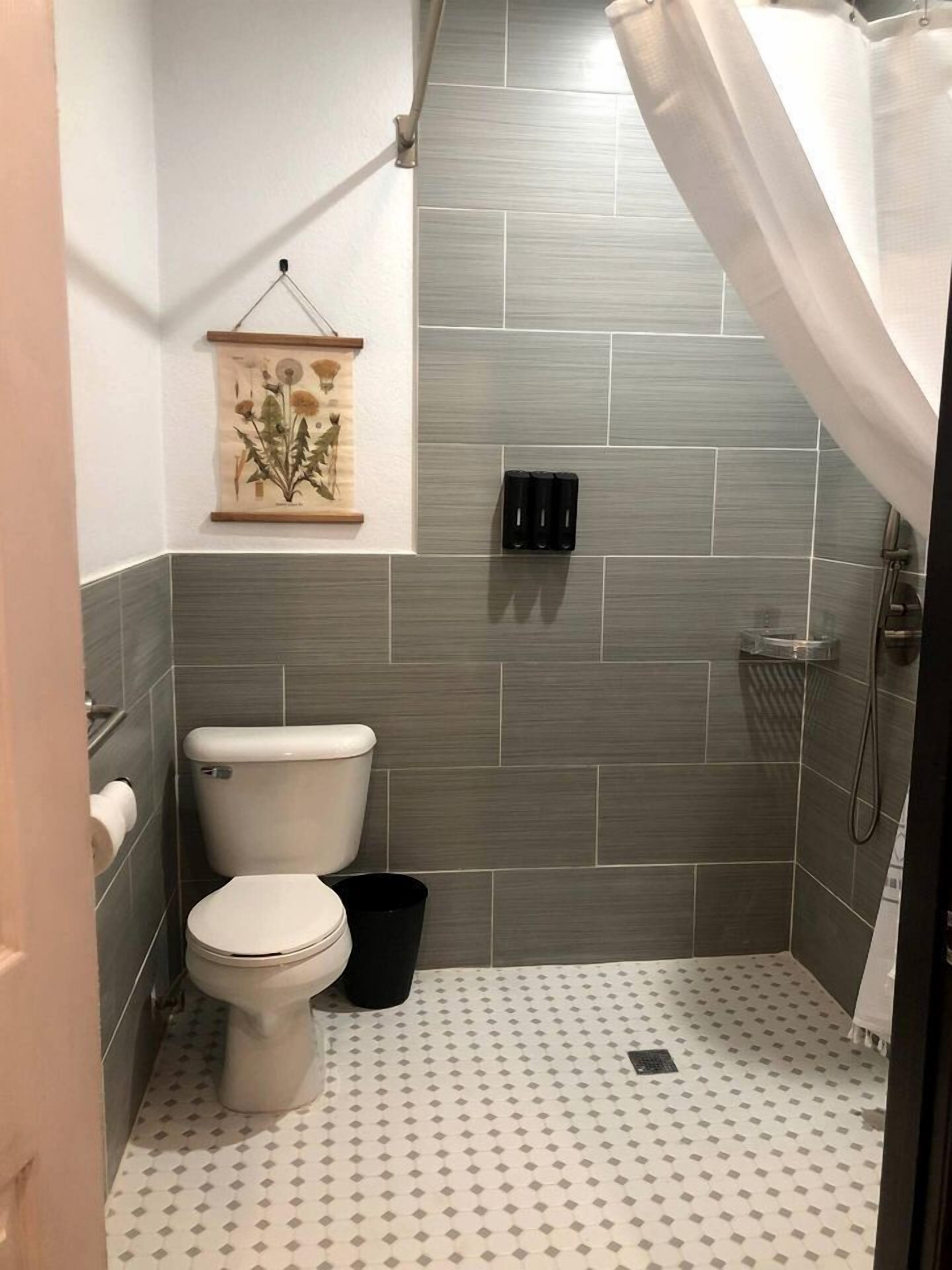 Towels, toilet paper