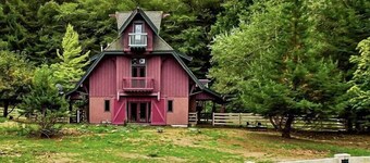 Upscale Farmhouse Cabin Encircled by Redwoods, Northern California