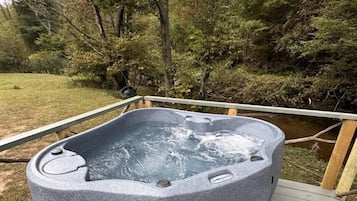 Bain à remous extérieur