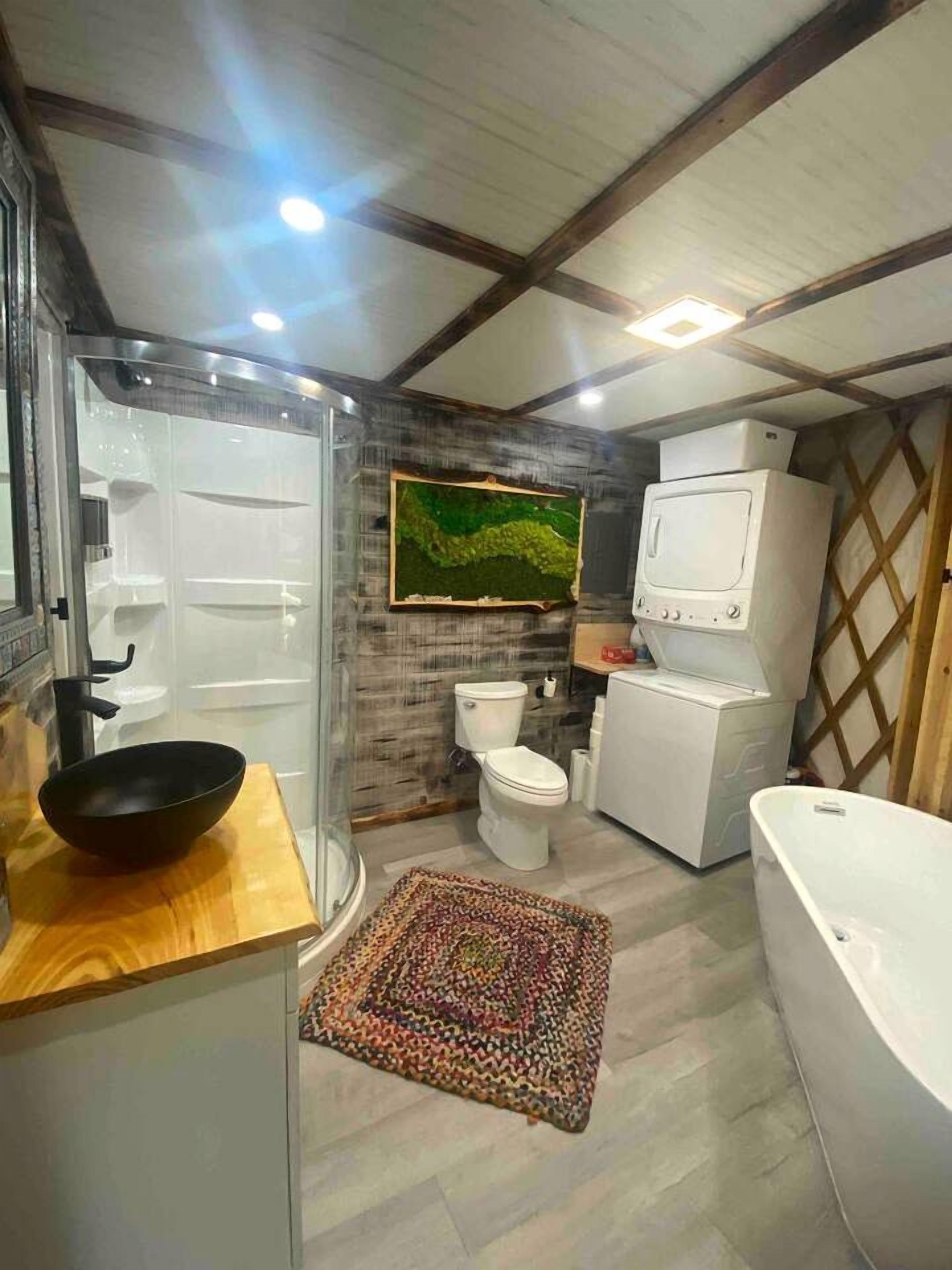 Jetted bath, hair dryer, towels, soap