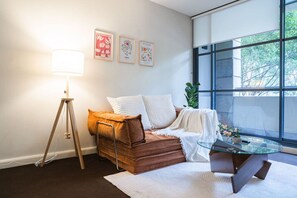 Interior - Harbour-side Living in Sydney CBD (Sydney)