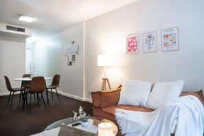Interior - Harbour-side Living in Sydney CBD (Sydney)