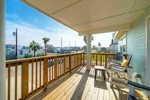 Terrace/patio - 2 Homes + 2 Pools + Cabana | Steps to Beach | Third Sandbar & Seaglass Landing (Port Aransas)