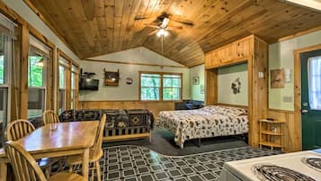 1 bedroom, iron/ironing board, WiFi, bed sheets