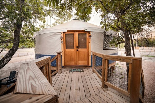 Enchanting Glamping Yurt with Access to the Tranquil Medina River in Bandera, Texas