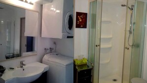 Asciugacapelli, sapone, shampoo