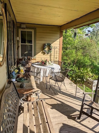 Outdoor dining. Unique Vacation Rental in an Old Farmhouse in Windsor County, Vermont