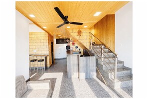 Reception - Premium Hotel Maya Mussoorie  (Mussoorie)