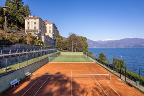 Sports court - Inaya apartment in Oggebbio with pool (Oggebbio)