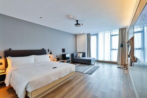 Room - Moxy Shanghai Hongqiao Necc (Shanghai)