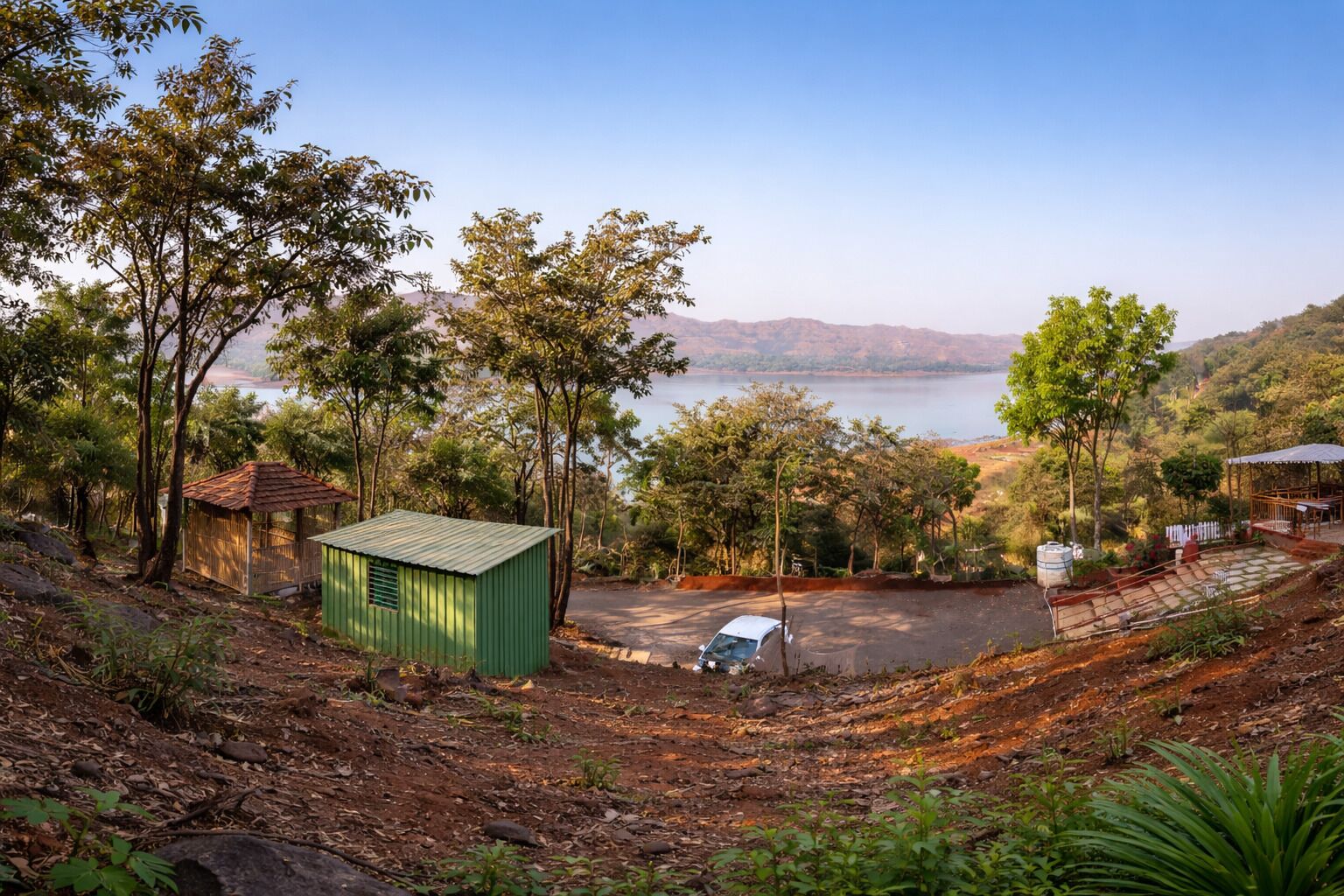 المنطقة المحيطة بالمنشأة