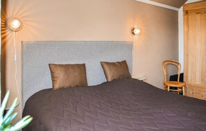 4 bedrooms, WiFi (free)