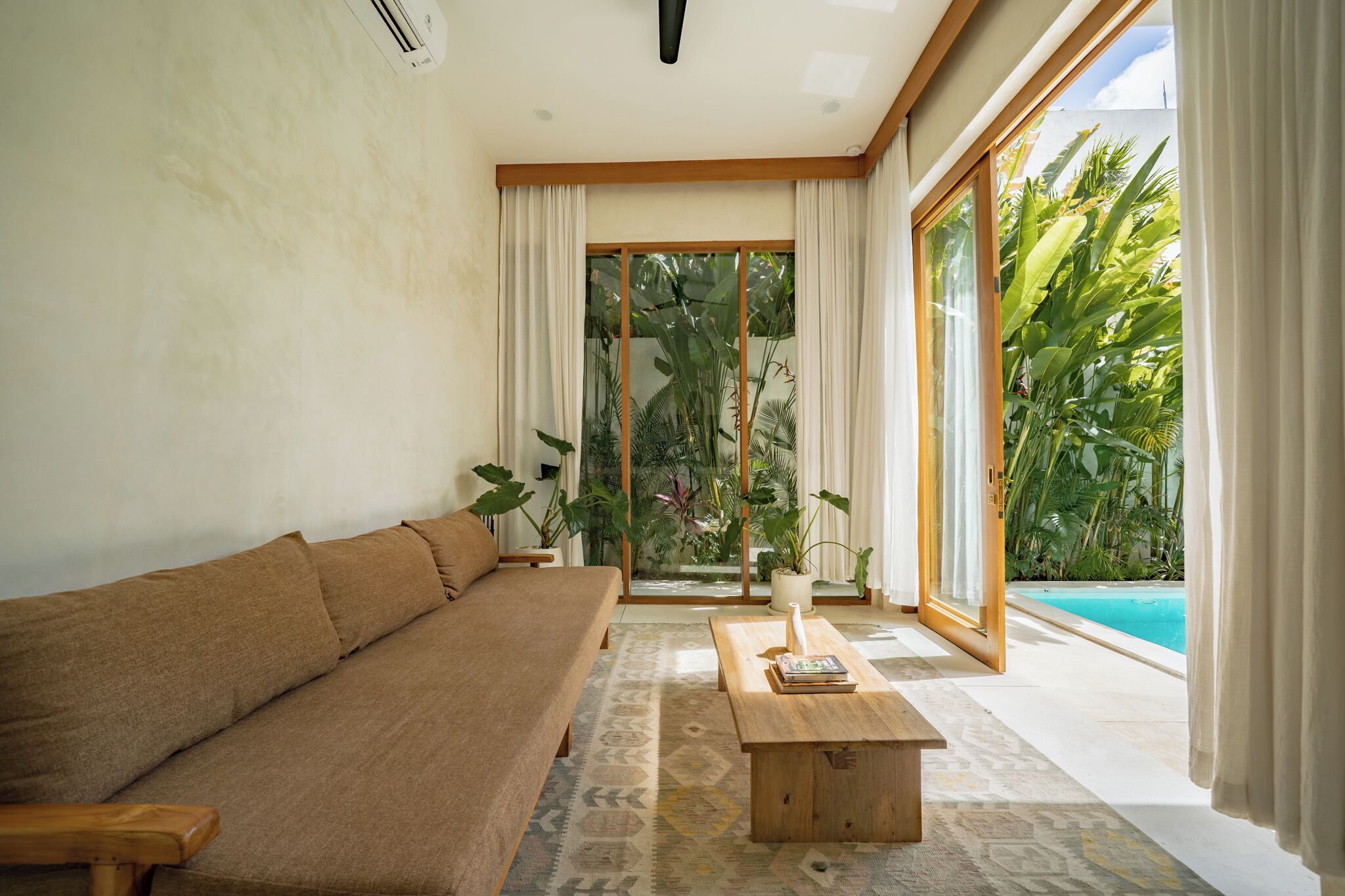 Vila Mewah, 1 kamar tidur, patio, pemandangan kolam renang | Ruang keluarga