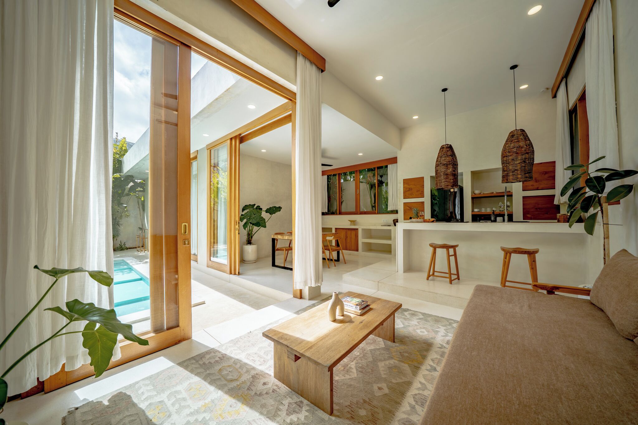 Luxe villa, 1 slaapkamer, terras, uitzicht op zwembad | Woonkamer