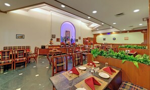 Dining - Hotel Tamilnadu Rockfort Trichy (Tiruchirappalli)