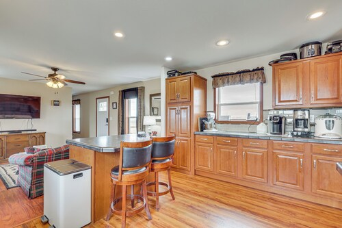 5 Private Acres! Outdoor Haven in Watford City