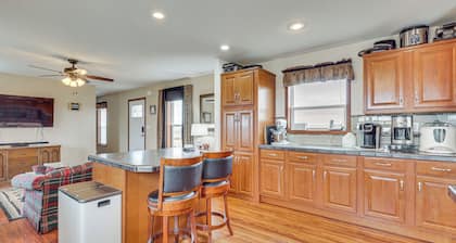 5 Private Acres! Outdoor Haven in Watford City