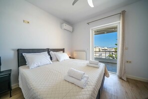 2 bedrooms, desk, iron/ironing board, free WiFi - Elenis Sea & The City Apartment, Apartment (Rethymno)