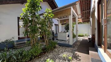 Standard Double Room, Garden View | Terrace/patio