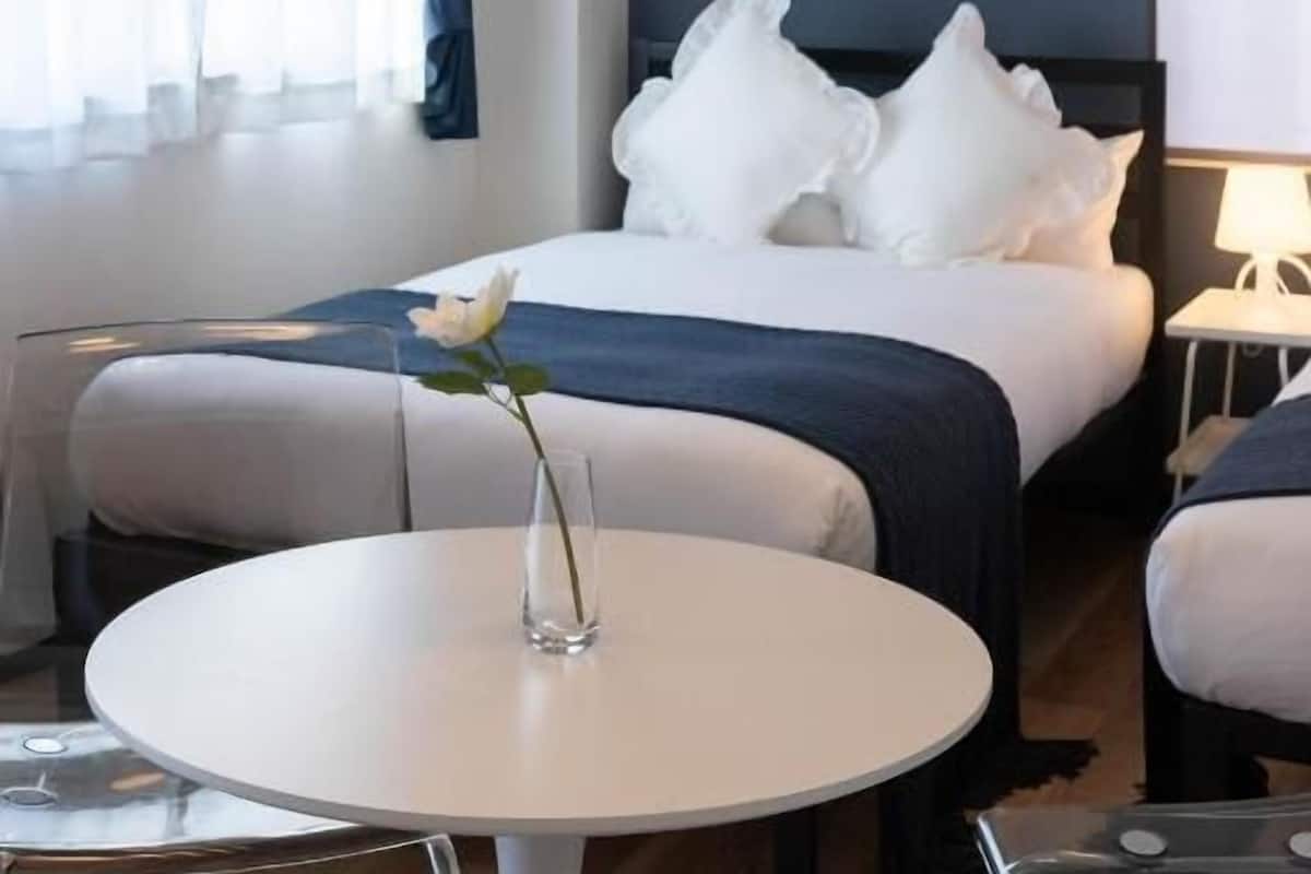 Apartment, 2 Double Beds, Balcony, City View