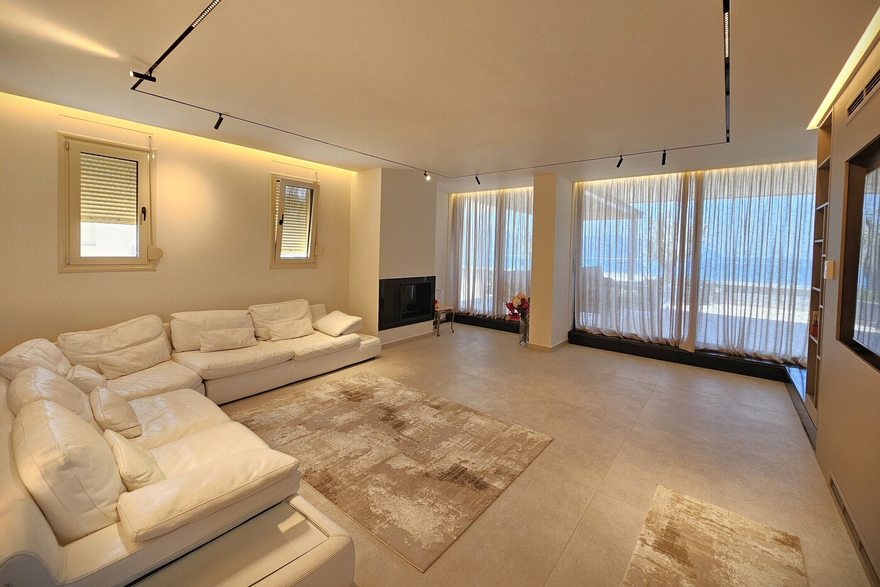 Penthouse dành cho gia đình, nhiều phòng ngủ, đối diện biển (La Terrazza Azzurra) | Khu phòng khách