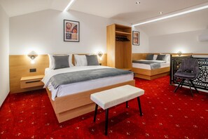 Unclassified image, 5 of 59, button - Vila Royal Crown (Subotica)