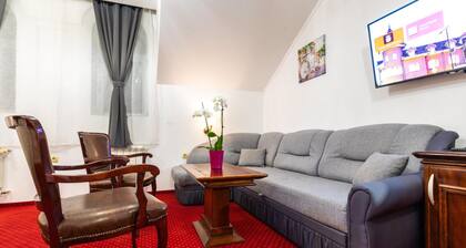 Garni Hotel Royal Crown