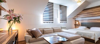Garni Hotel Royal Crown