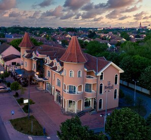 Exterior - Garni Hotel Royal Crown (Subotica)