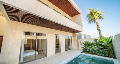 Surfside Appartments & Villas