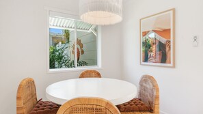 Dining - Sundaze at Fingal Head (Fingal Head)