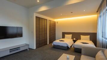Grand Twin Room | In-room safe, iron/ironing board, free WiFi