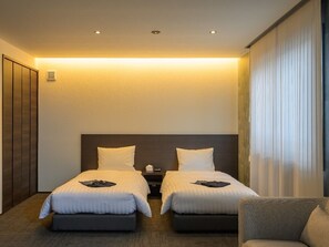 Grand-Zweibettzimmer | Zimmersafe, Bügeleisen/Bügelbrett, kostenloses WLAN