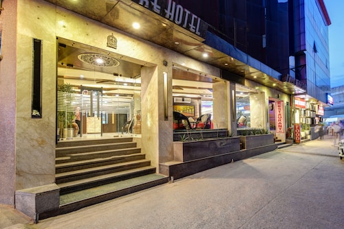 Blu Sapphire Inn Airport Aerocity Hotel