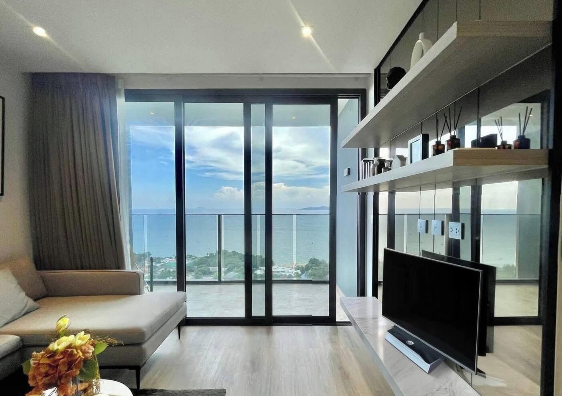 อพาร์ทเมนท์, 2 ห้องนอน, พร้อมสิ่งอำนวยความสะดวกสำหรับผู้พิการ, สูบบุหรี่ได้ | ห้องนั่งเล่น