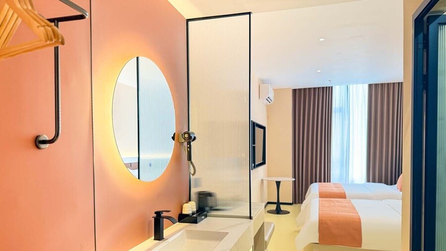 Guang zhuo Hiram International Hotel