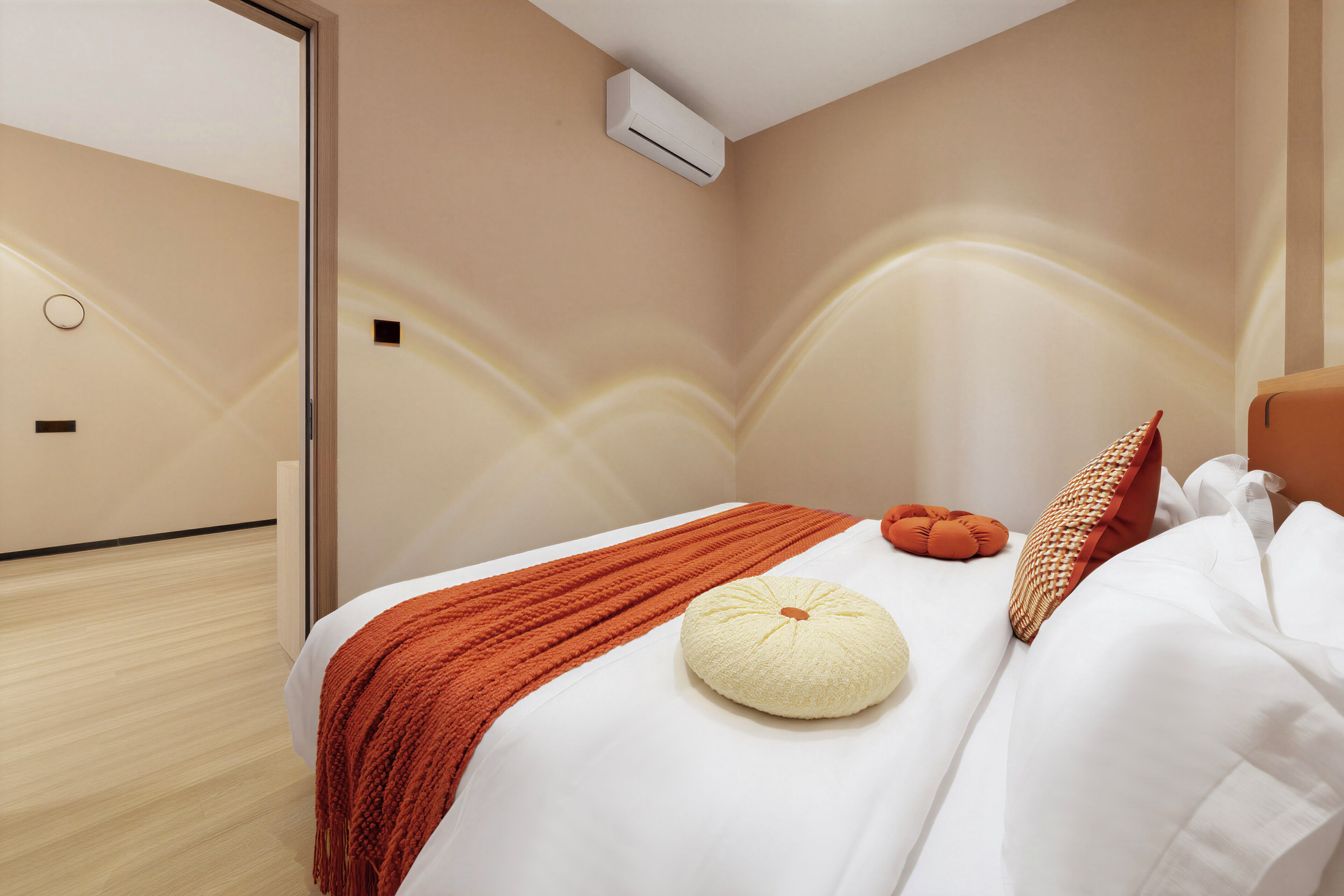 Suite familiar | Escritorio, cortinas blackout, wifi gratis y ropa de cama 
