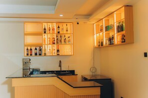 Bar (on property) - Port Harbor Hotel (Seeta)