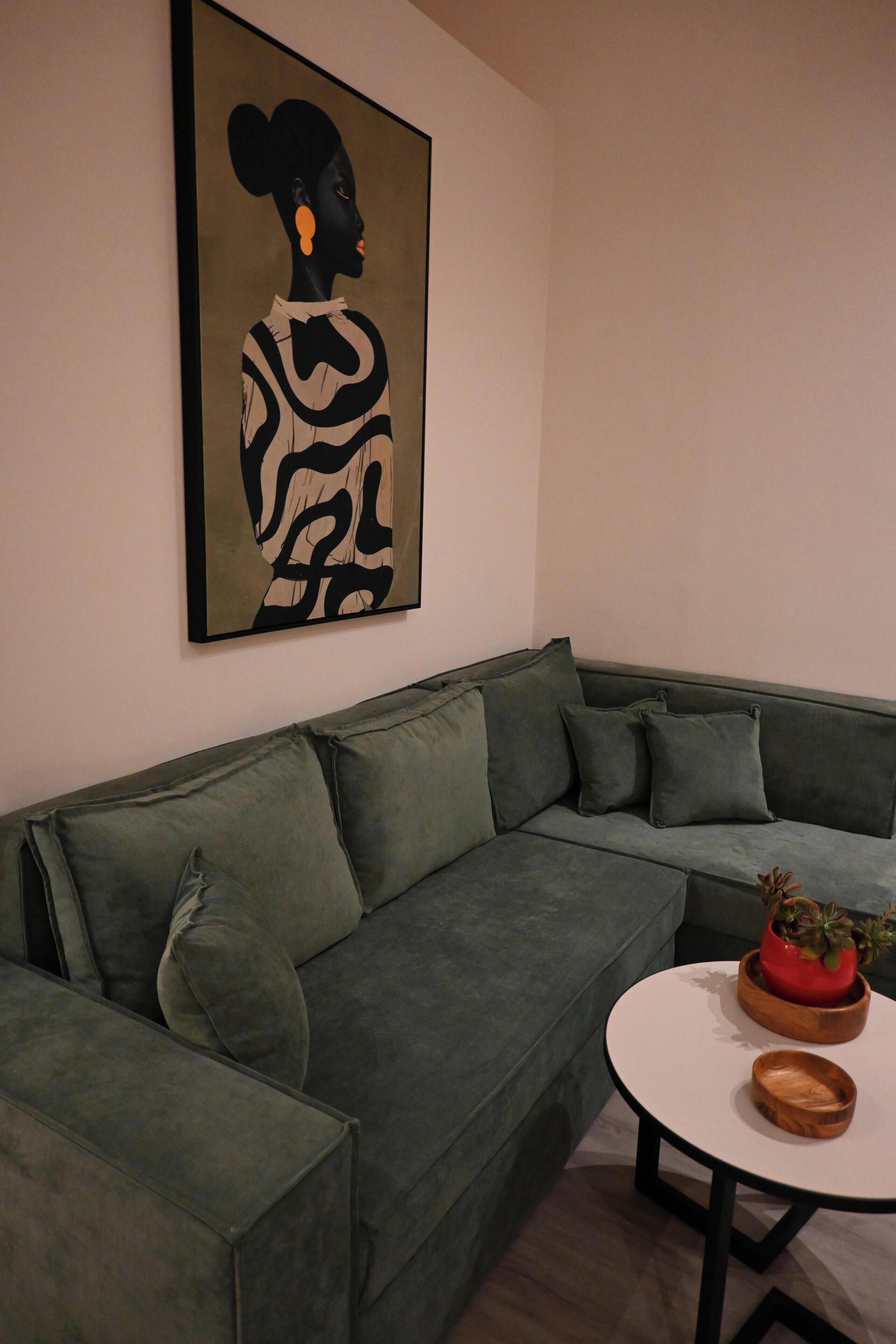 Triple Room | In-room safe, blackout drapes, iron/ironing board, free WiFi
