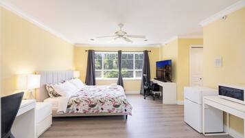 Shared Dormitory, 1 Bedroom, Patio, Garden View | 1 bedroom