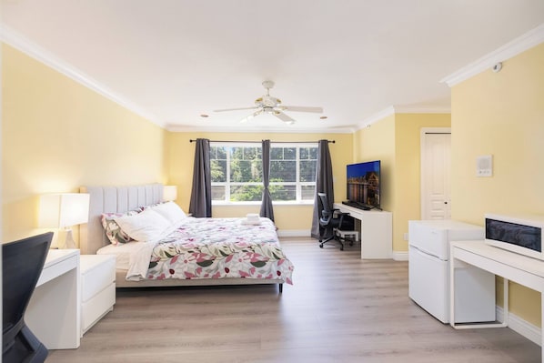 Asrama Umum, 1 kamar tidur, patio, pemandangan kebun