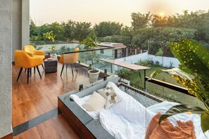 Terrace/patio - Villa Festiva by ORU Villas (Udiapur)