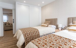 Iron/ironing board, WiFi, bed sheets - Exclusive apartment in the heart of Malaga (Málaga)