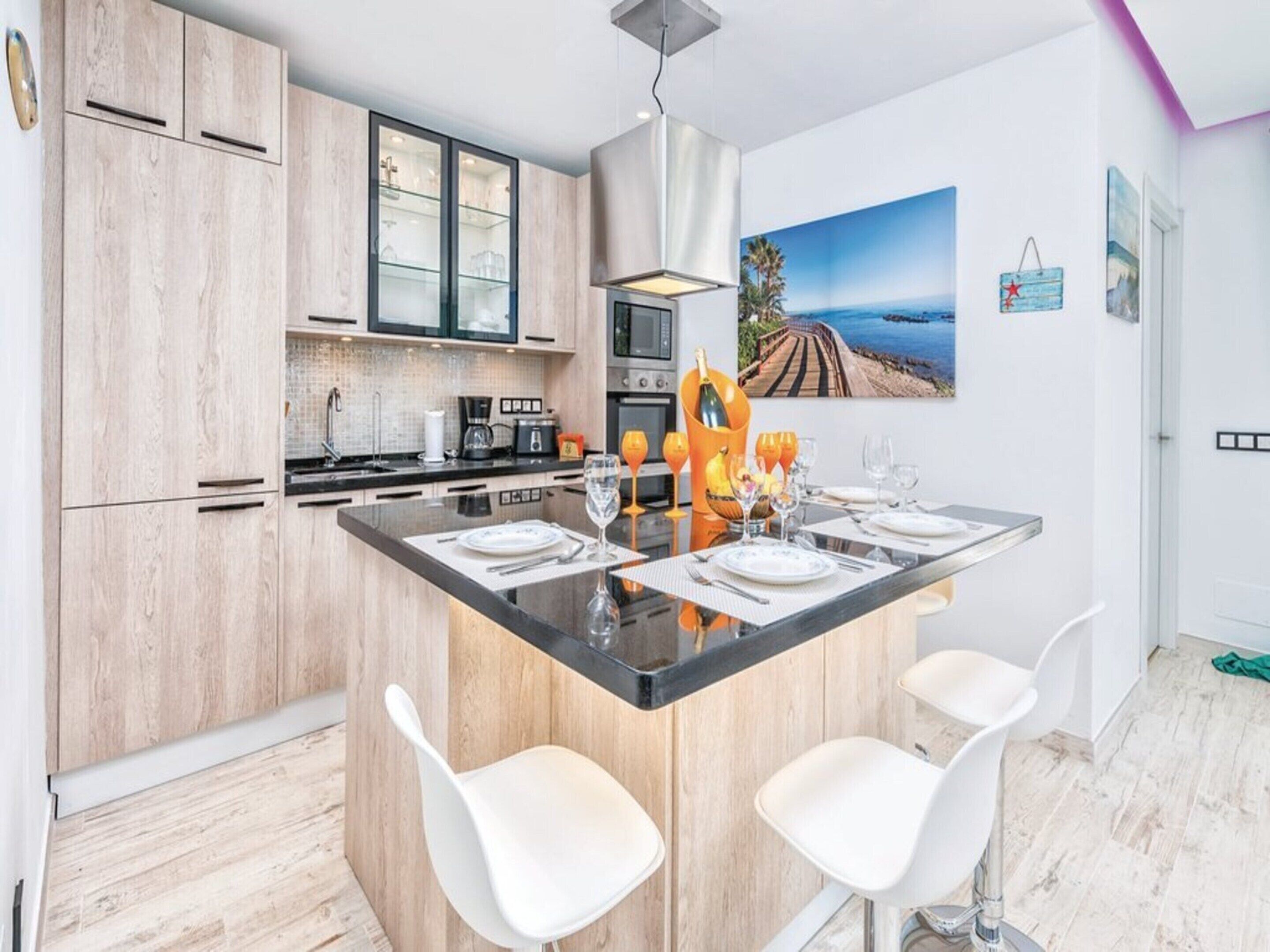 Classic House, 2 Bedrooms | Private kitchen