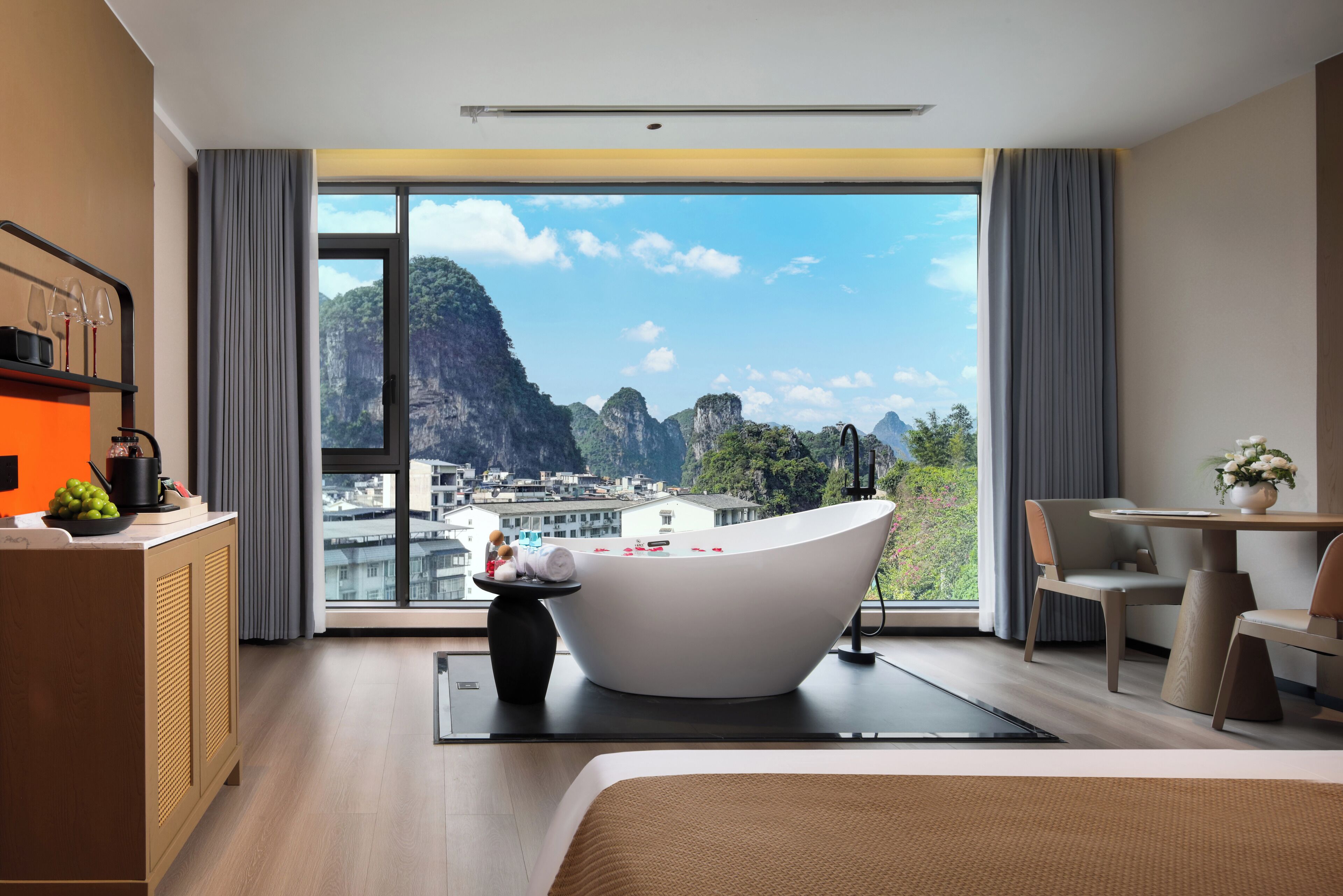 全景開放式套房