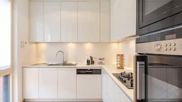 CLOTILDE 2 (Viale Monte Santo, 10) | Private kitchen