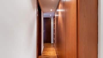 CLOTILDE (P.le Principessa Clotilde 6)